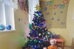 Pečení perníčků a zdobení vánočního stromečku